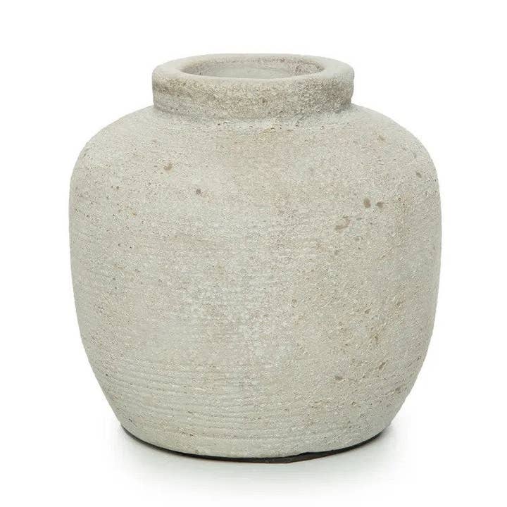 Le vase Peaky - Béton - S pour la vente par Bazar Bizar Living