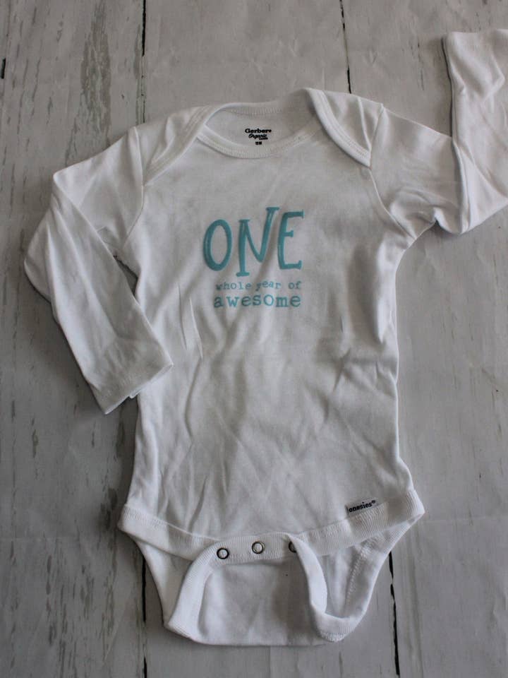 Body pour bébé pour la vente par Creative Otters