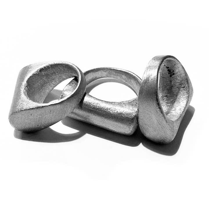 Anillo tailandés para venta al por mayor de No War Factory s.r.l.