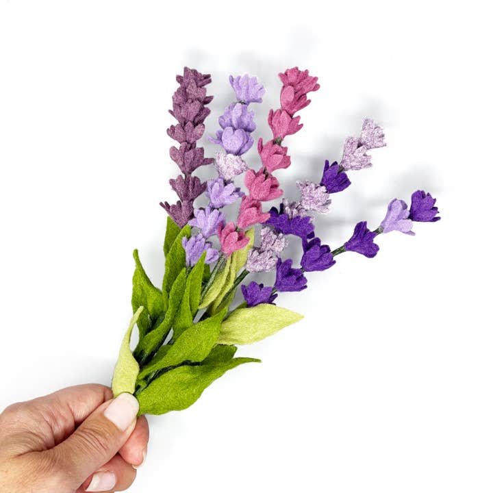The Crafty Kit Company - Venta al por mayor Kit de manualidades - Kit artesanal de flores de lavanda de fieltro