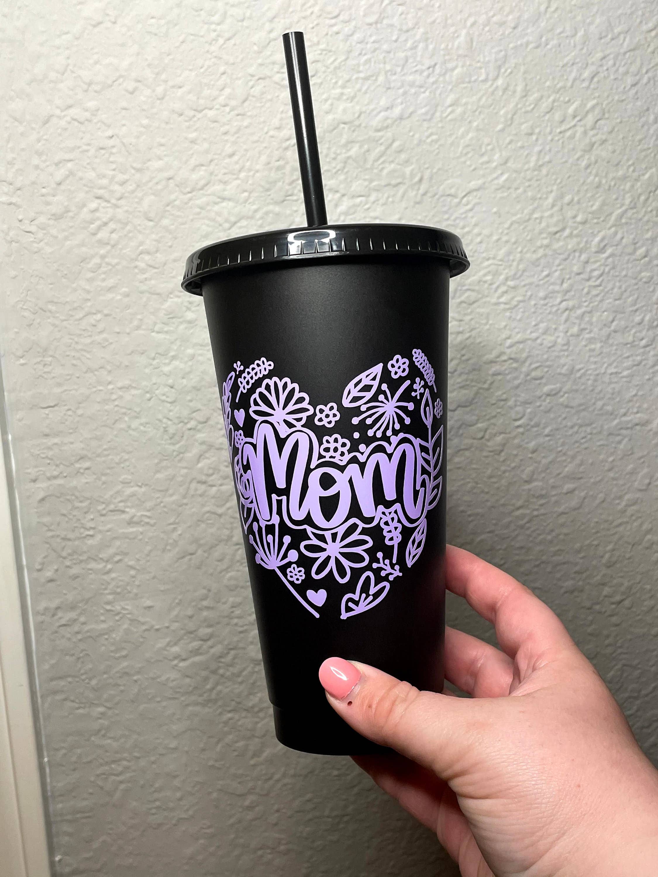 Cre8tionsByCaitlynn – Großhandel Thermotasse/-becher – Mom Mattschwarzer Starbucks-Becher, Starbucks-Tasse für Mama, Muttertag, Mama Kaffeetasse, Mama Eiskaffeetasse5
