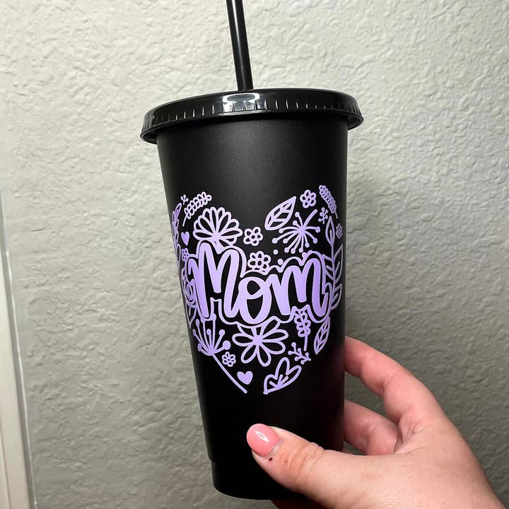 Cre8tionsByCaitlynn – Großhandel Thermotasse/-becher – Mom Mattschwarzer Starbucks-Becher, Starbucks-Tasse für Mama, Muttertag, Mama Kaffeetasse, Mama Eiskaffeetasse5