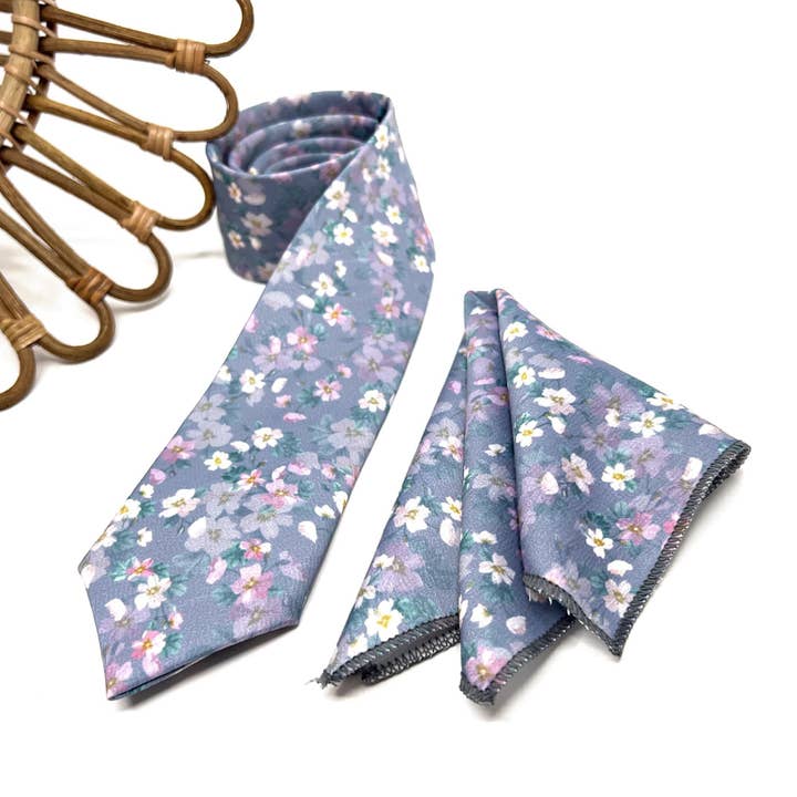 JFMaccessories - Wholesale Bow Tie - Men's - Floral Purple Lilac Bow Tie, Floral Lilac Suspenders, Suspender Bowtie, Wedding Floral Suspenders, Groomsmen Suspenders, Ring bearer outfit