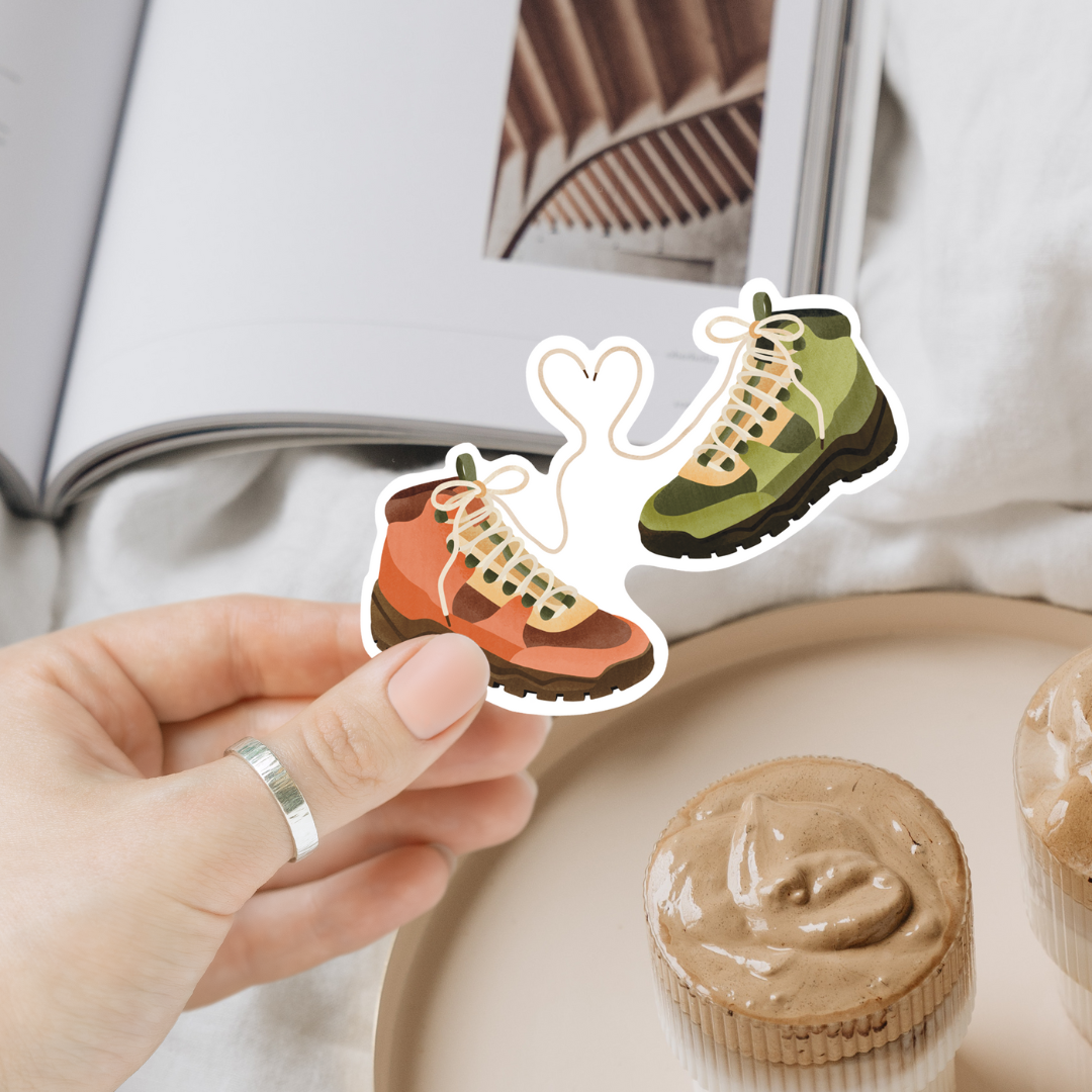 Tilda&Theo - Vente Autocollant - Autocollant vinyle chaussures de randonnée amour - autocollant couple randonneurs5