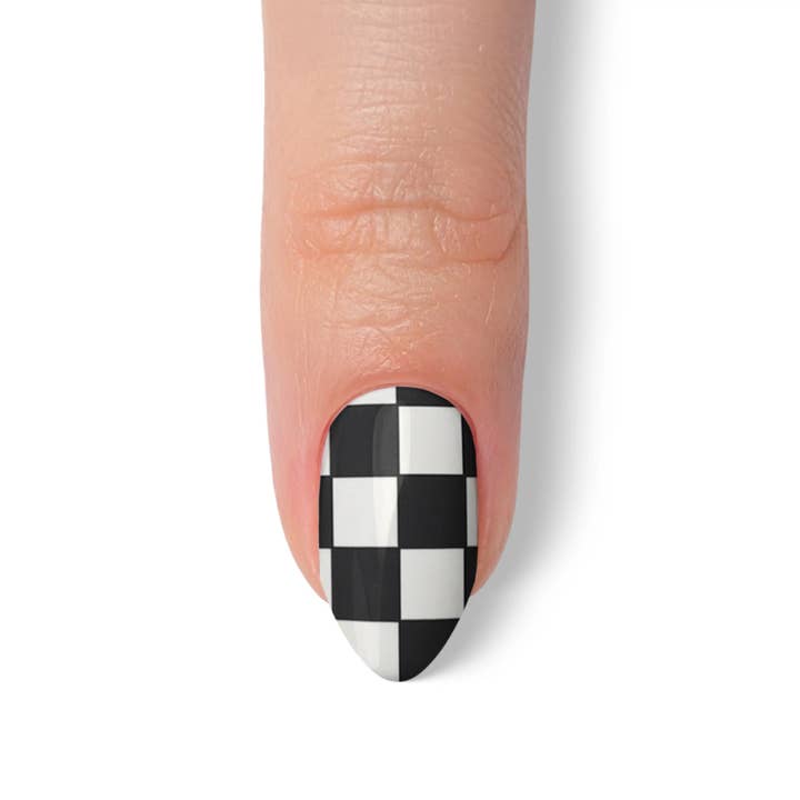 FYNE BODY - Wholesale Press-on/fake nails - Sugar Rush 90's Press-On Nails13