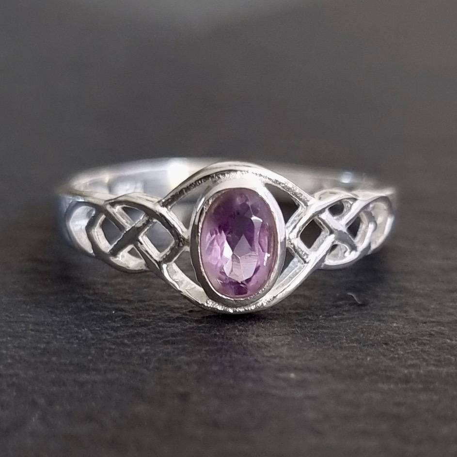 Mistry Gems - Wholesale Ring met een steen/solitaire ring - Keltische Knoop Facetgeslepen Amethist Ring | 925 Sterling Zilver4