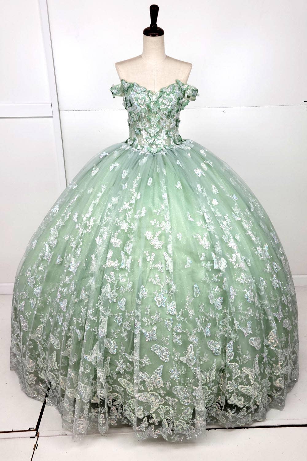 Chicas – Großhandel Abendkleid – Damen – Glitzer- und Pailletten-Schmetterlings-Quinceañera-Kleid CHF31036