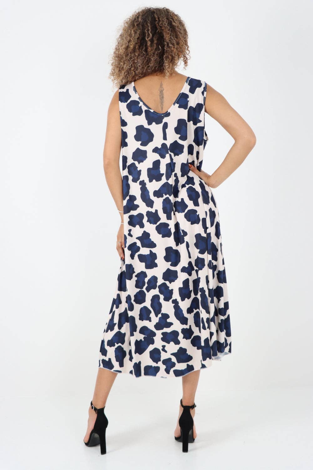 Miss Bold - Vendita all'ingrosso Vestito - Donna - Abito longuette senza maniche con stampa animalier italiana19