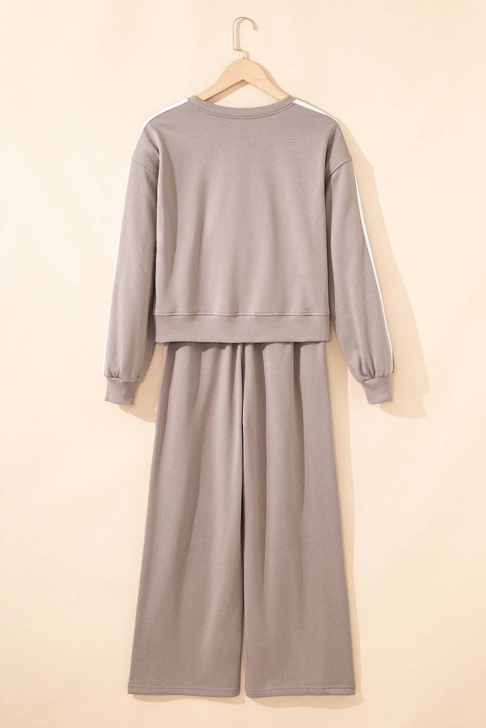 LA Society - Vente Ensemble de vêtements d'intérieur – femme - Ensemble 2 pièces : Pull rayé et pantalon de survêtement élastique LAS (S-XL)13