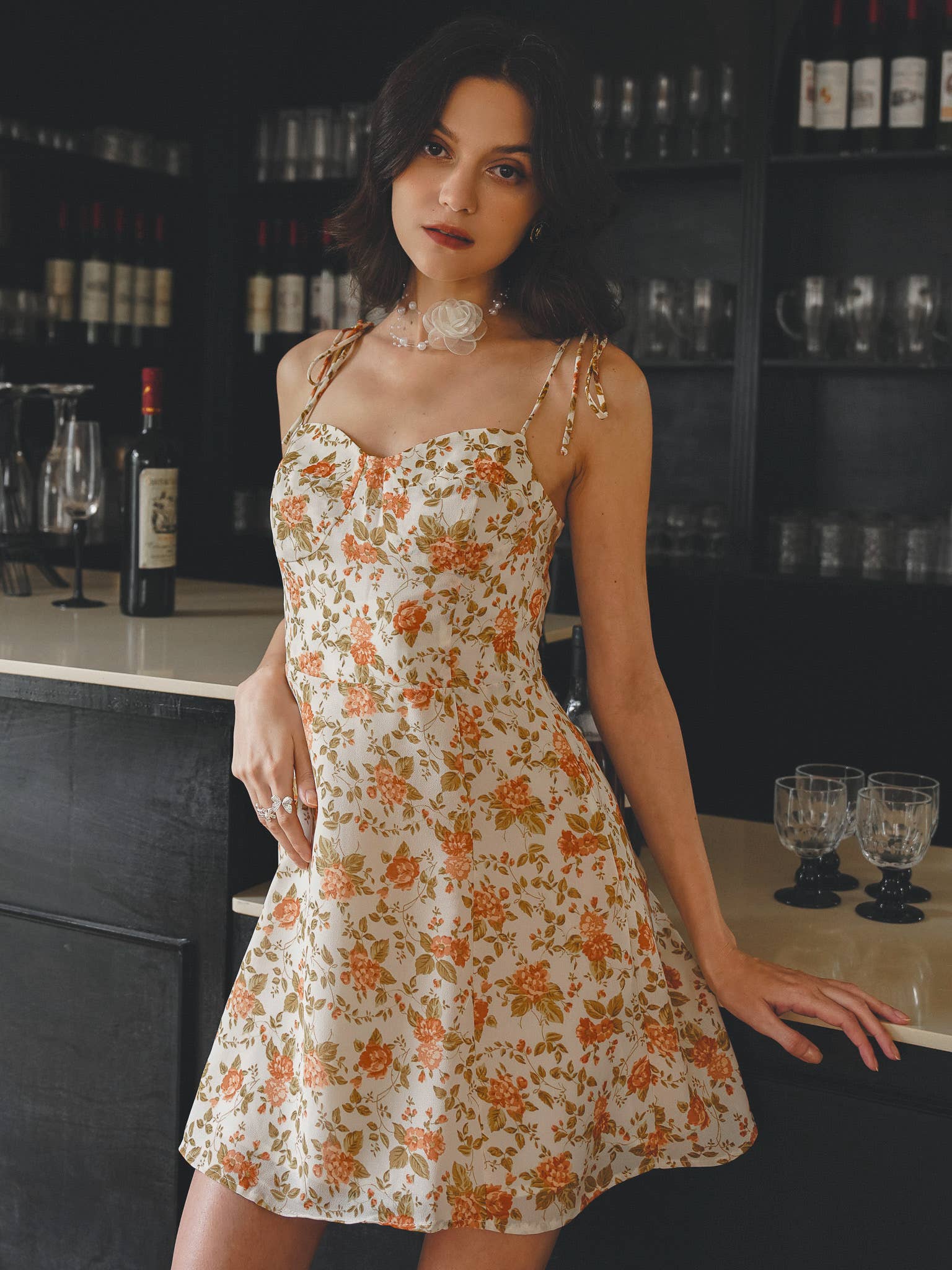 ROSIE POSIE – wholesale Klänning - Dam – RP2272 - Mjuk Orange Blommig Sommarklänning2