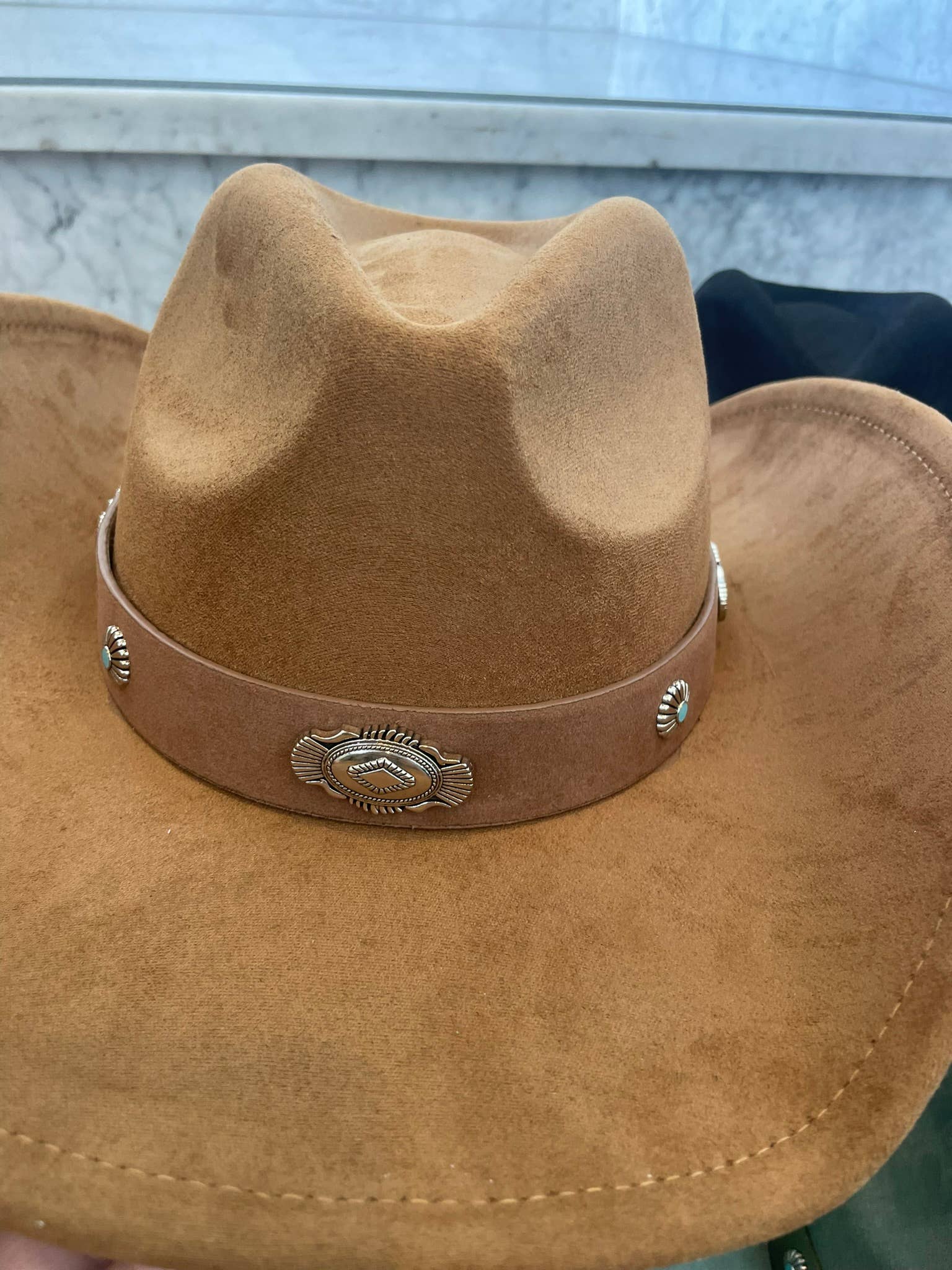 Love and Thyme – wholesale Cowboy Hat – Women’s – Western Disc Ribbon Strap Cowboy Hat6