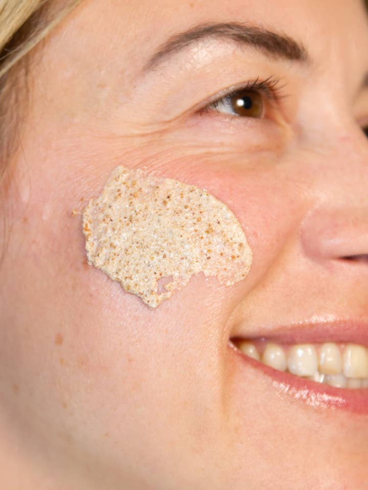 Enzyme Exfoliating Powder for wholesale by Glow Jar Beauty