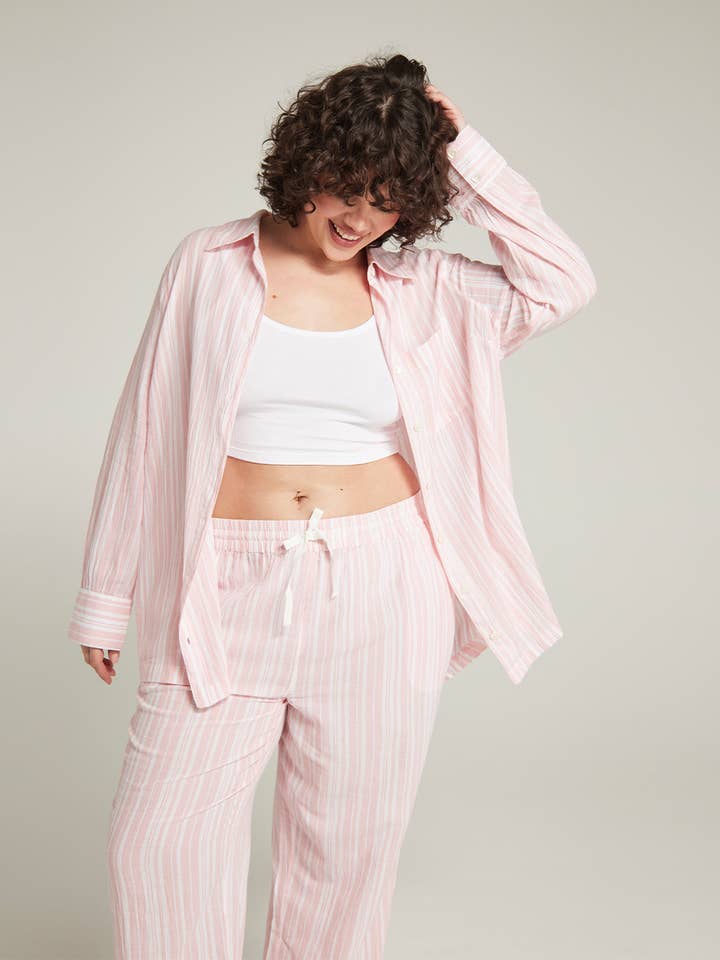 Het midi-shirt - Fondant Pink Stripe voor wholesale door Nudea