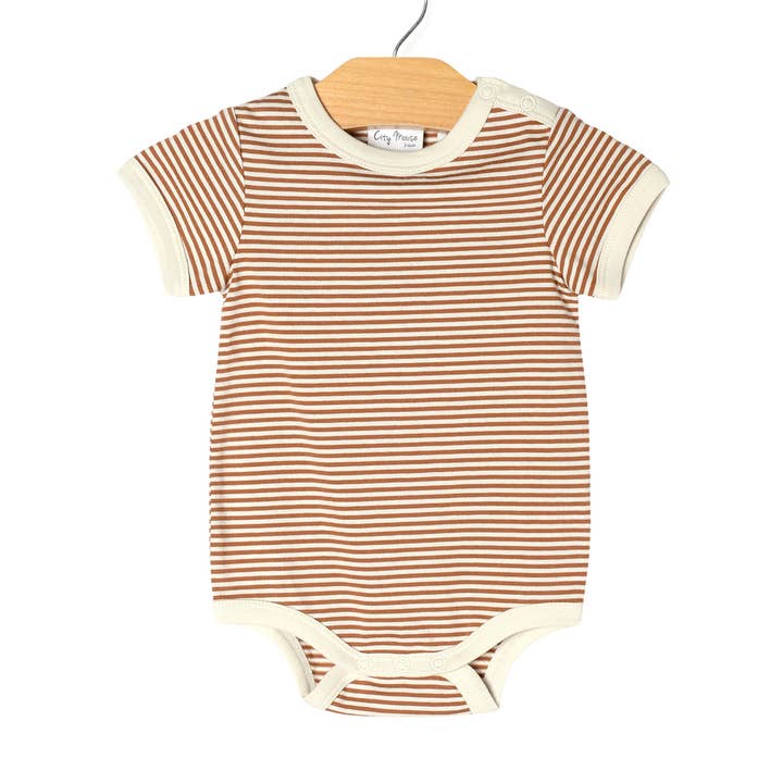 Body de printemps pour bébé - Rayures toffee pour la vente par City Mouse Studio