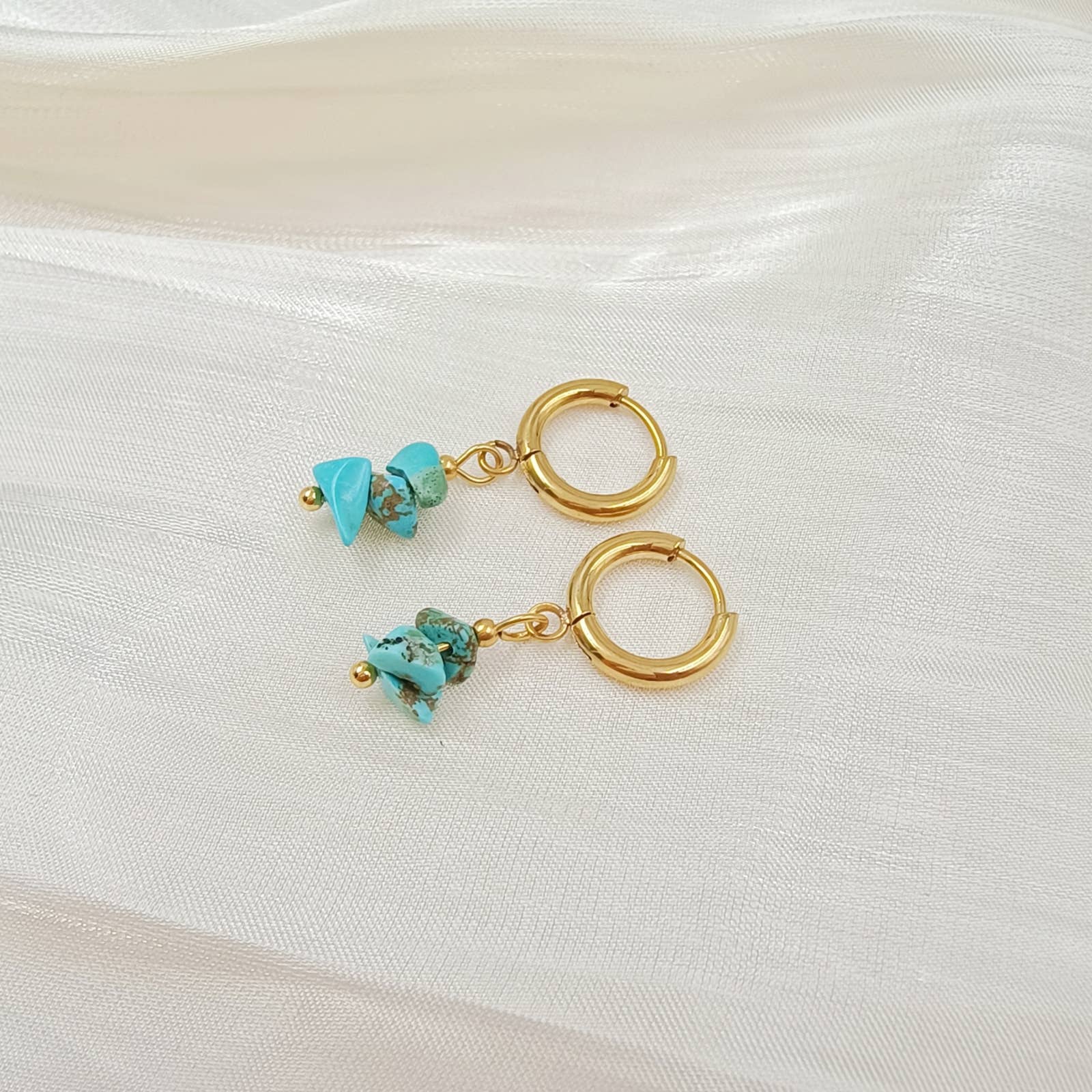 Lovelika – wholesale Enkelt örhänge – Mini-creoler med stenar - Clémence3