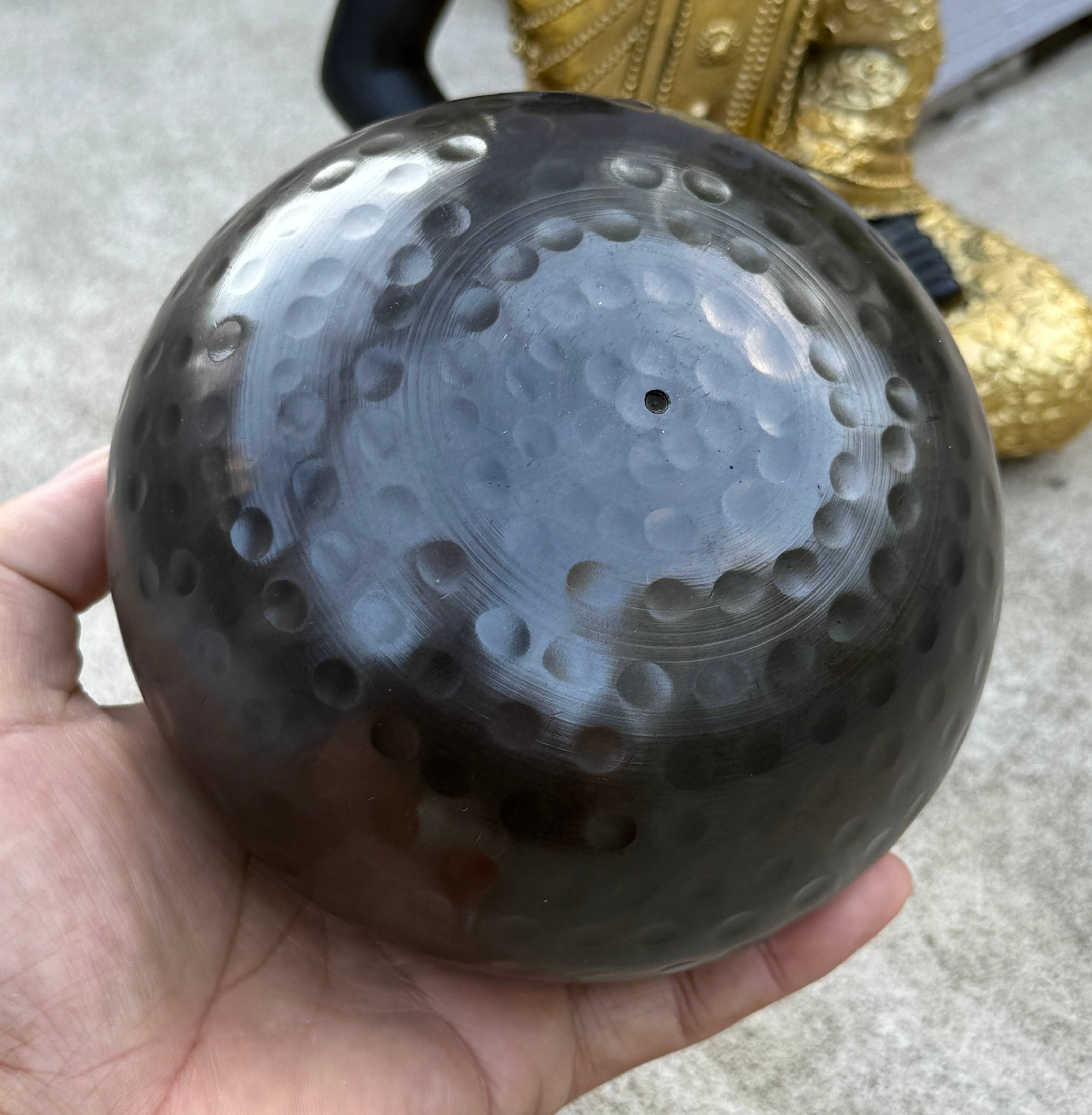 Lungta Imports – wholesale Meditation supplies – Hammer Mark Singing Bowl Set ~ With Mallet and  Cushion 4