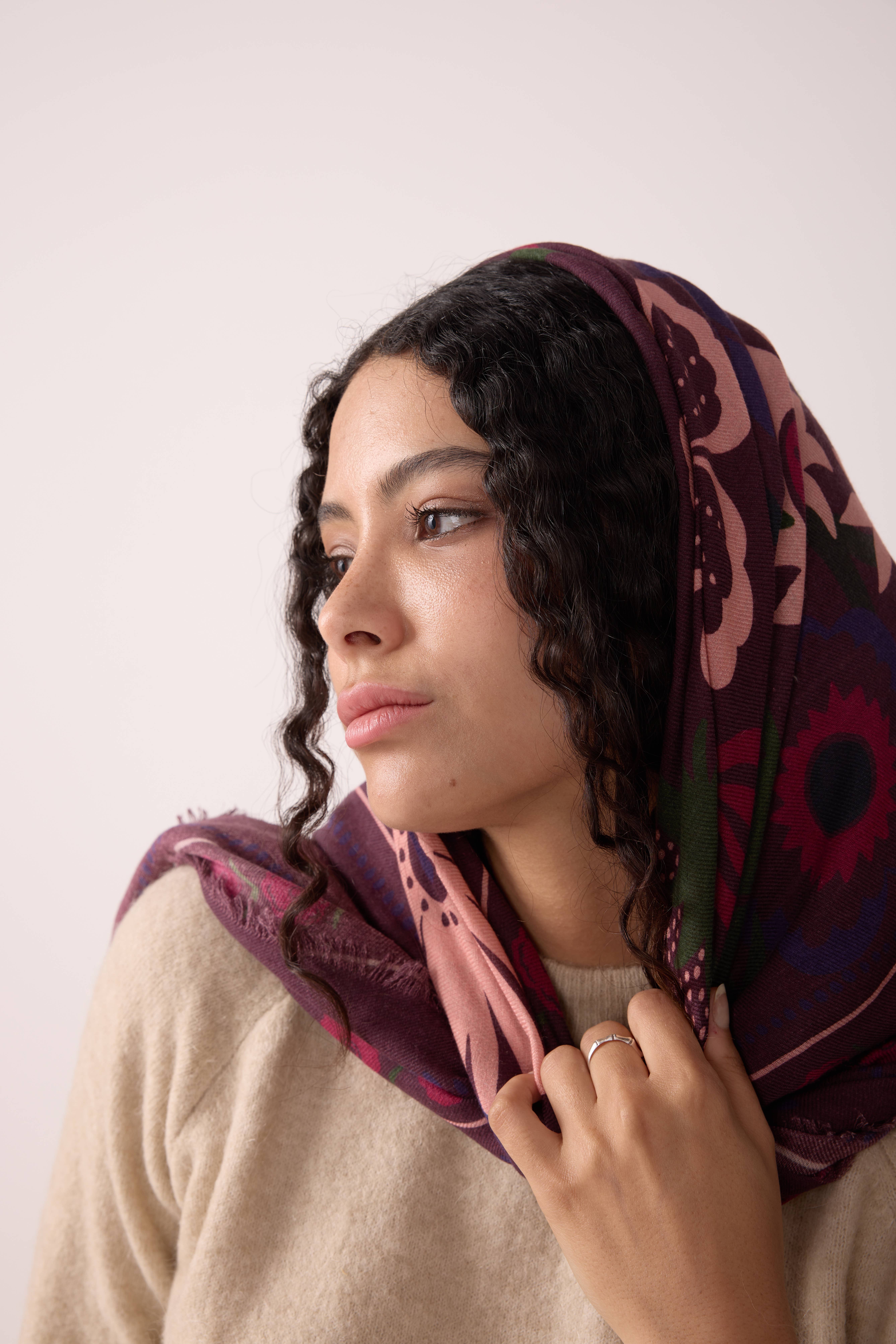 Maradji – wholesale Scarf – Women's – WINTER BLOOM FIG WOOL SCARF3