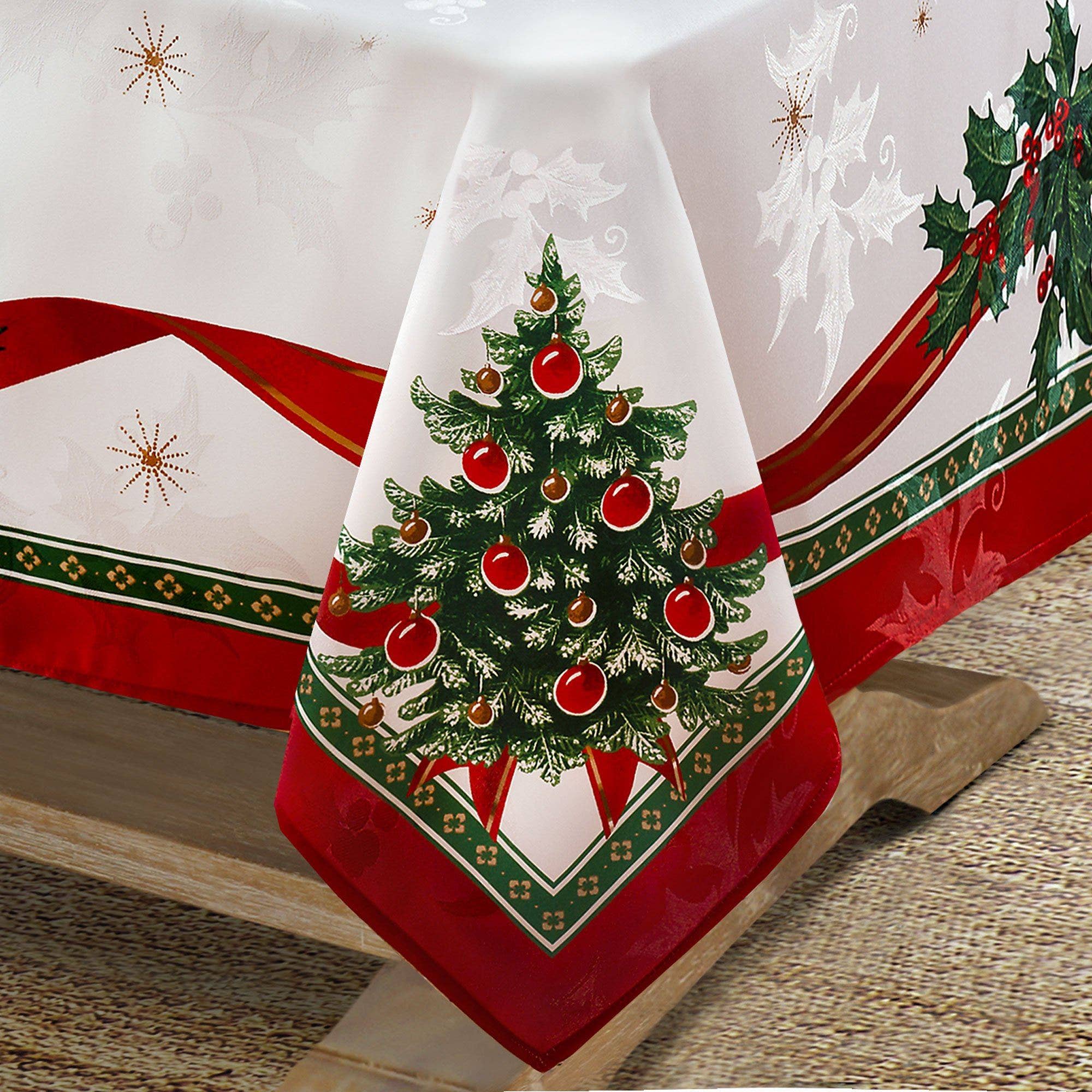 Threadmade Home - Wholesale Tablecloth - Villeroy & Boch Toy's Delight Holiday Christmas Tablecloth1