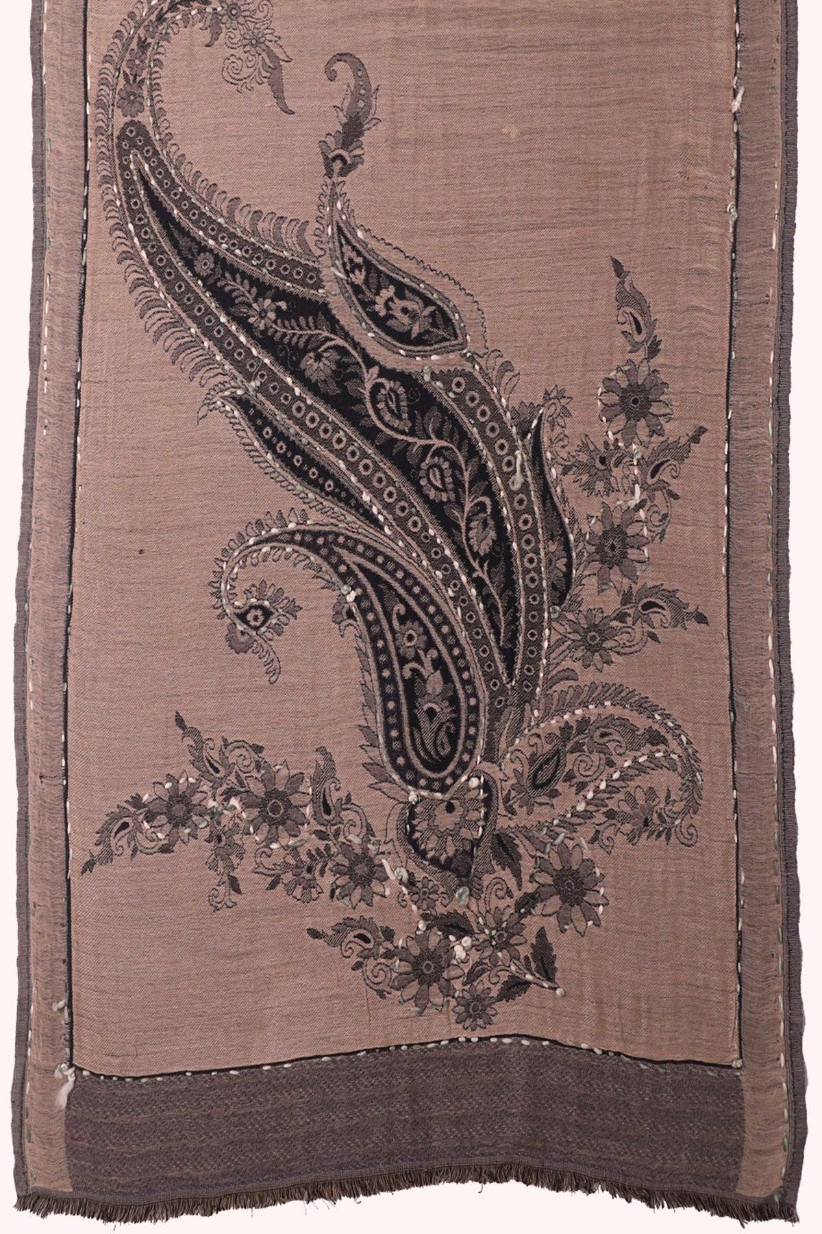 SVEZElife - Wholesale Scarf - Women's - Reversible Paisley Jacquard Cotton Viscose Scarf – Navy Ivory | SVEŽElife5