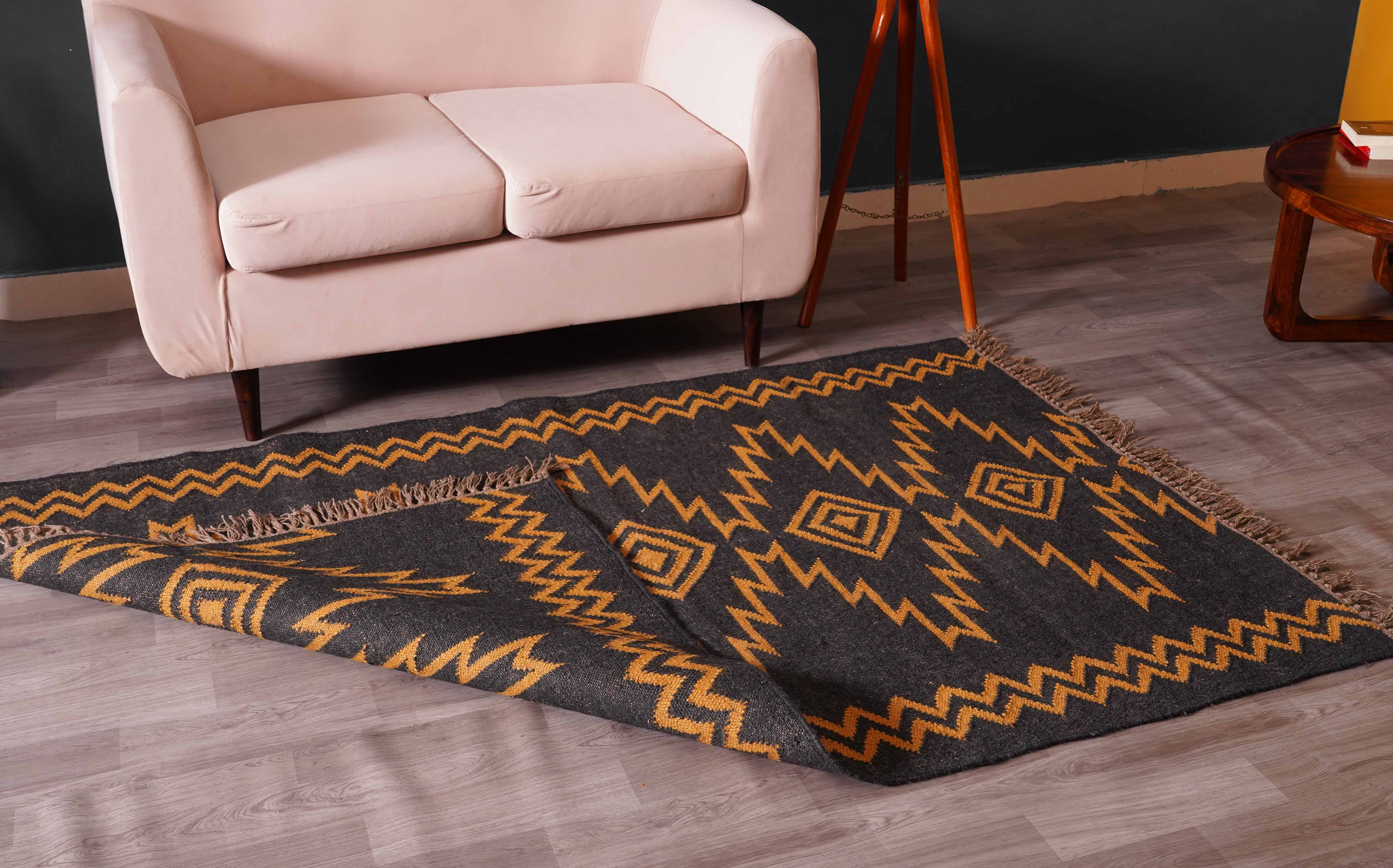 Chouhan Rugs - Wholesale Area Rug - Indian Handmade Black Kilim Jute Rug With Yellow Design Rug4