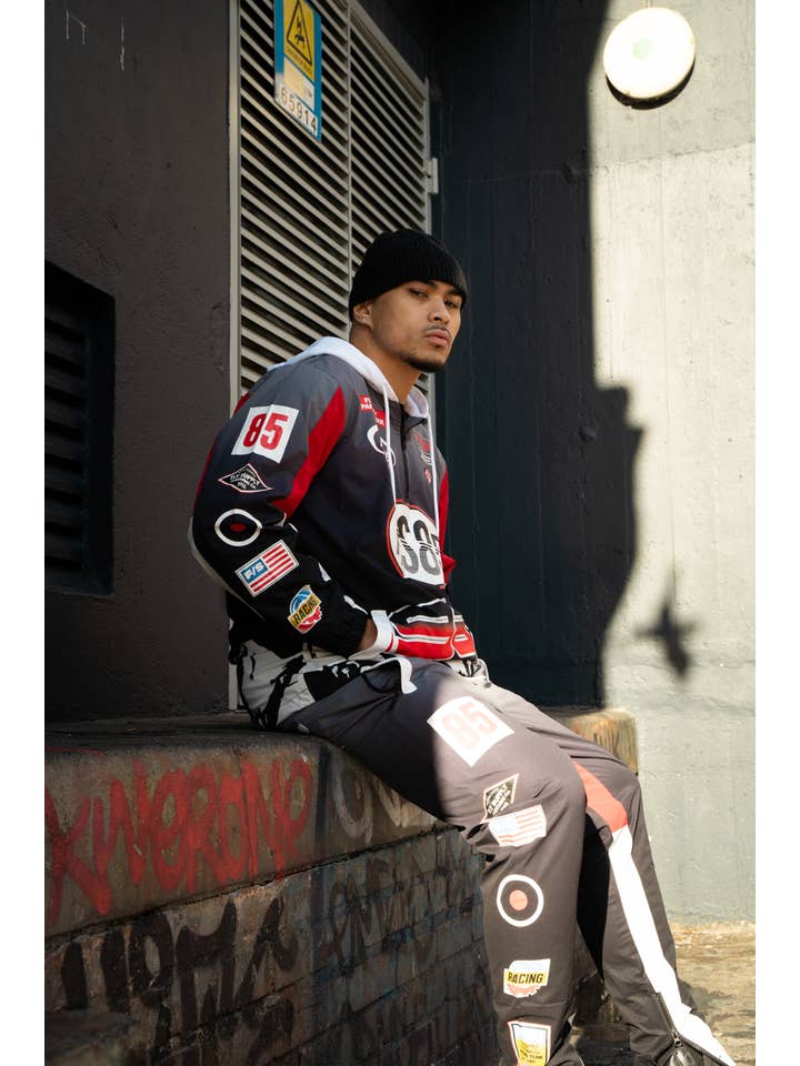 Black Paperchaser Windbreaker Pullover (Black) for wholesale on Faire22