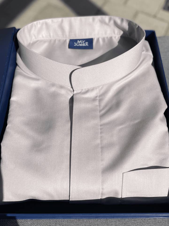 Mens Latte Kuwaiti Thobe för wholesale av MY LITTLE JUBBA