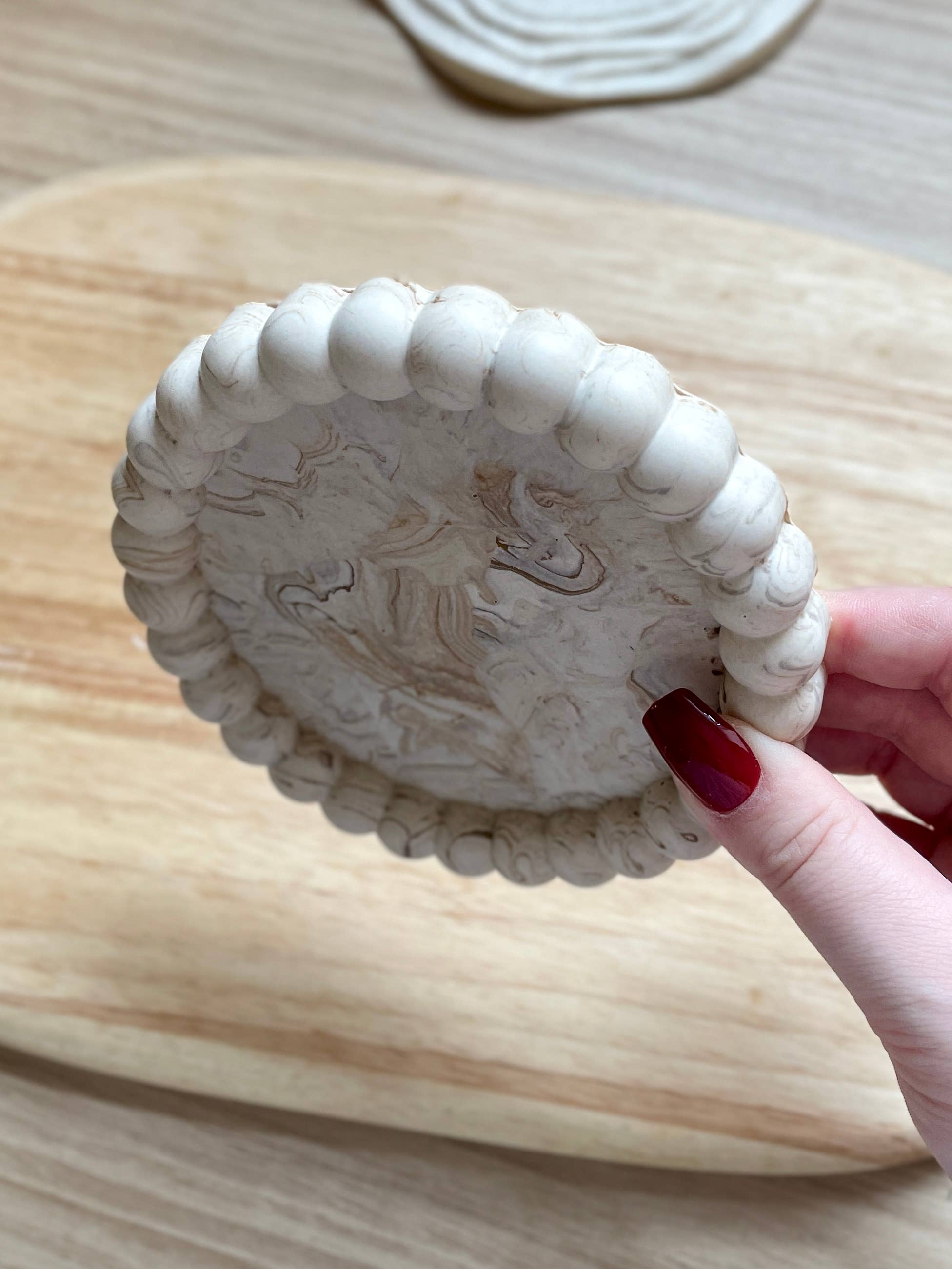 The Wax Leaf Candle Co - Wholesale Decorative Plate/Dish/Bowl - Bubble Candle Tray: Marble Bubble Coaster, Trendy Home Decor2