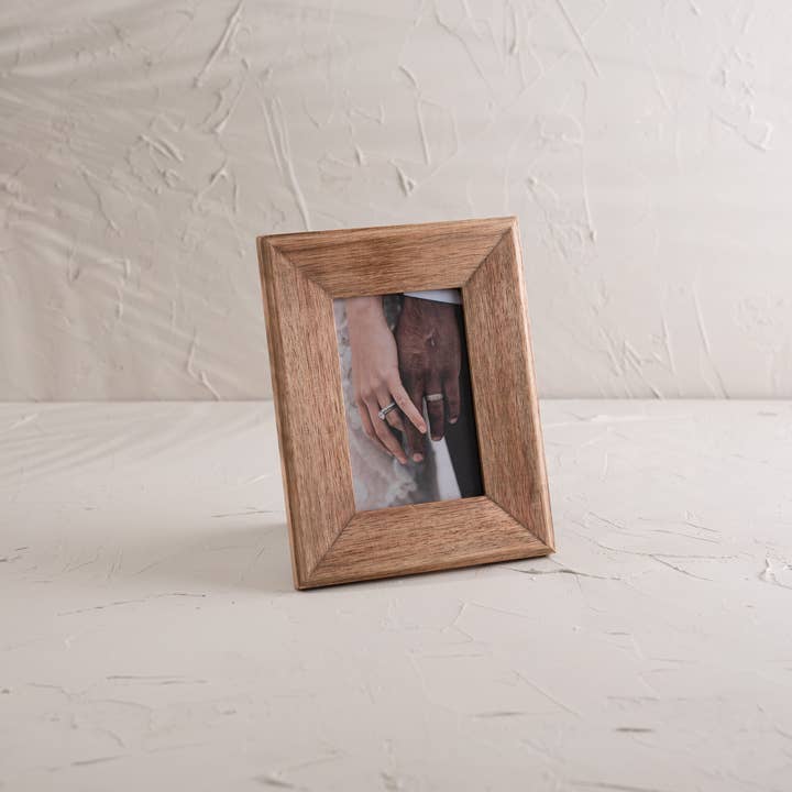 Foreside Home & Garden - Wholesale Picture Frame - Ridley 4x6 Photo Natural Picture Frame Wood