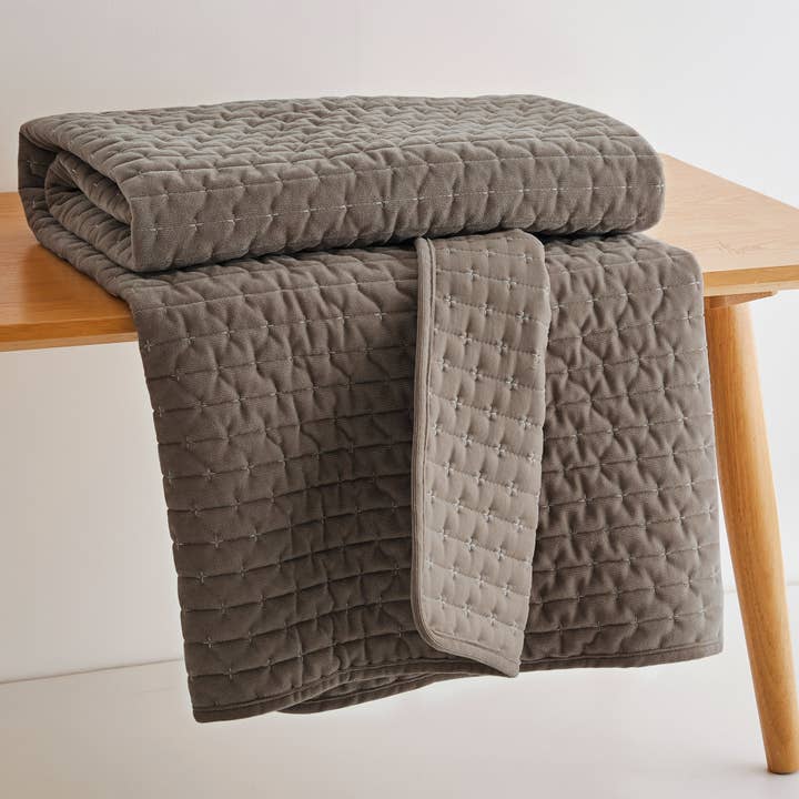 Levtex Home - Wholesale Throw Blanket - Velvet Stitch Quilted Throw32