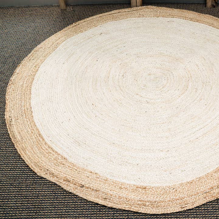 Tapis rond en jute avec bordure naturelle et blanchie pour la vente par India Handicrafts Inc