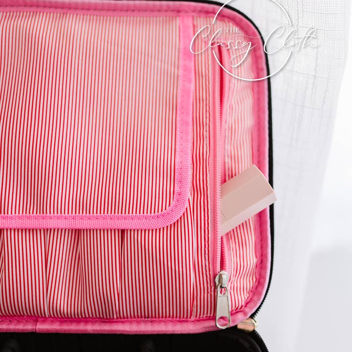The Classy Cloth WS – wholesale Make-up/cosmetic bag – Mega Makeup Case Black Quilted RTS