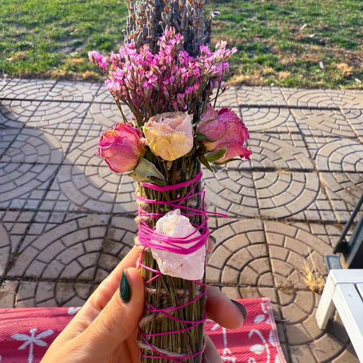 CharlieHaze - Wholesale Sage Bundle - Rose Quartz, Rosemary, Sage, and Lavender Smudge Stick3