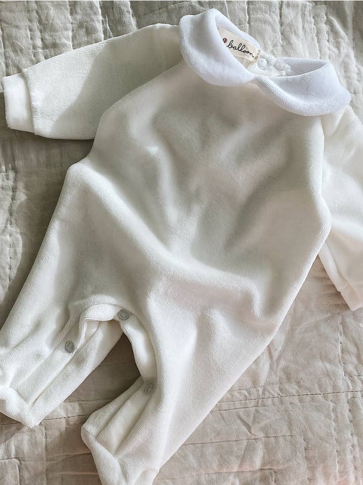 Bobbi Balloon - Wholesale Jumpsuit - Baby - Velvet Onesie - Creamy White
