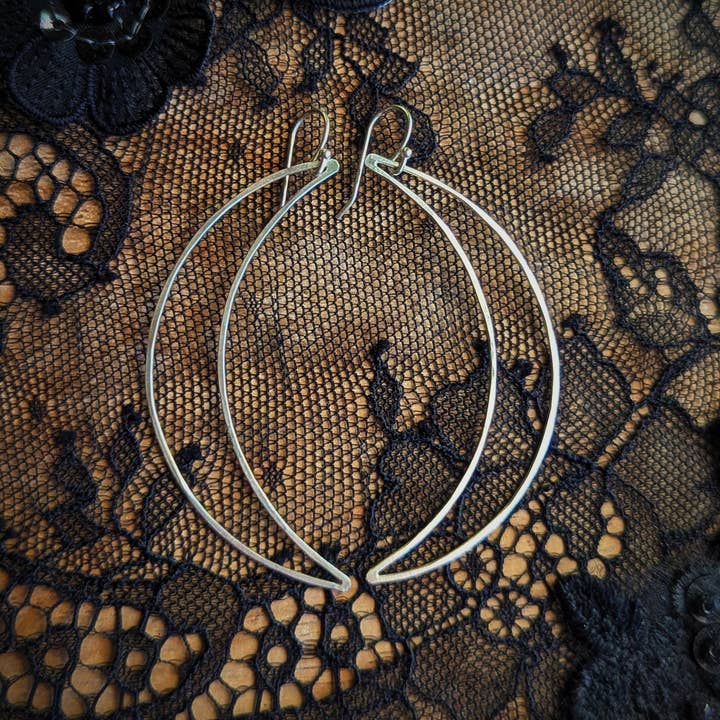 Maxi Cif Designs – Brincos de argola por atacado – Brincos Sobre a Lua1