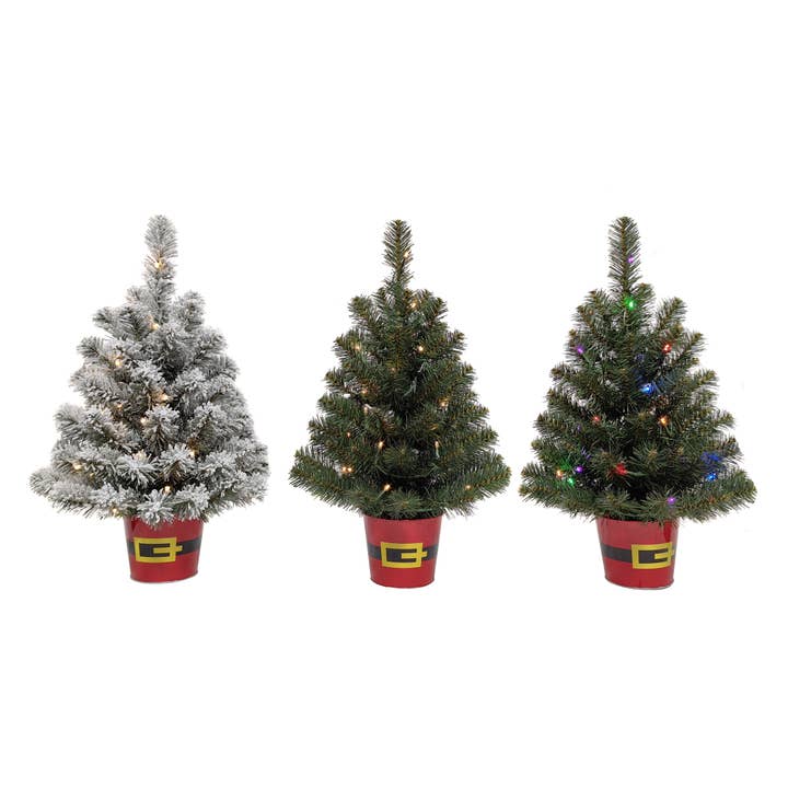 Sapin de nuit pré-éclairé de 20 pouces dans un pot de ceinture de Père Noël en métal rouge pour la vente par Haute Decor