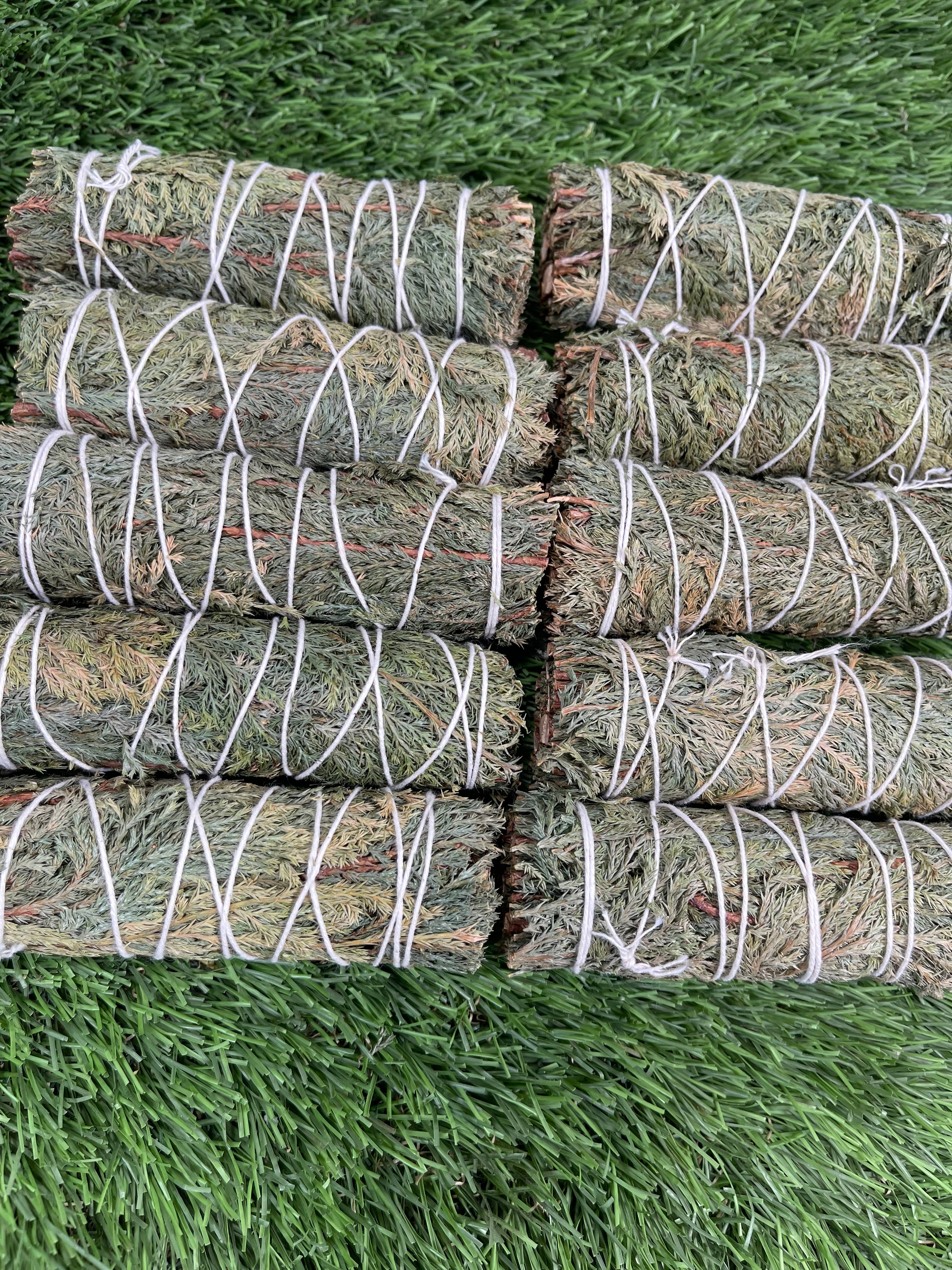 CaNatureLover - Wholesale Smudge Stick - ORGANIC Cedar Smudge Stick, Hand Wrapped Thick bundles.2