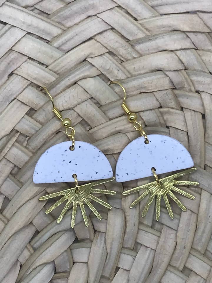 Sunburst-Speckled white for wholesale by Looped