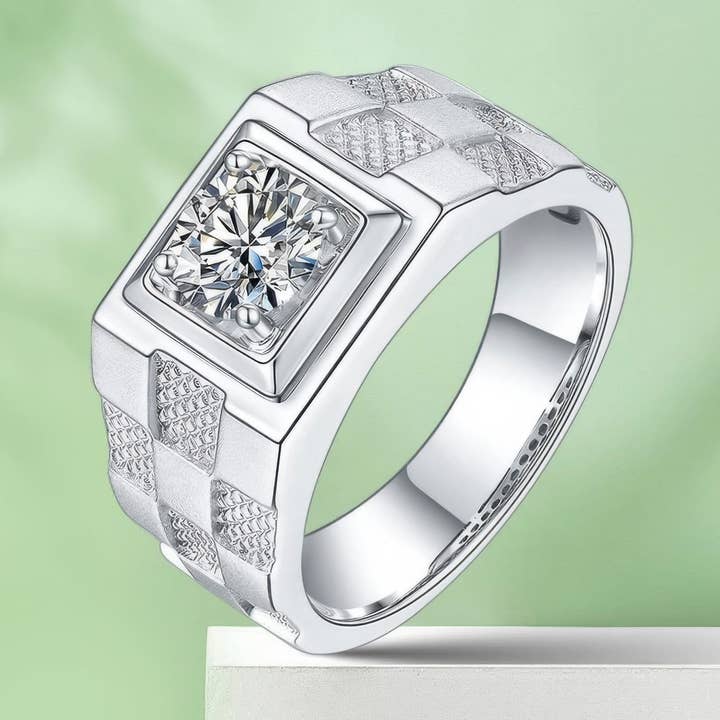 Anello Geometrico in Moissanite | Fascia da Uomo in Argento Sterling 925 | 1CT Rotondo per la vendita all'ingrosso da parte di Sparkile