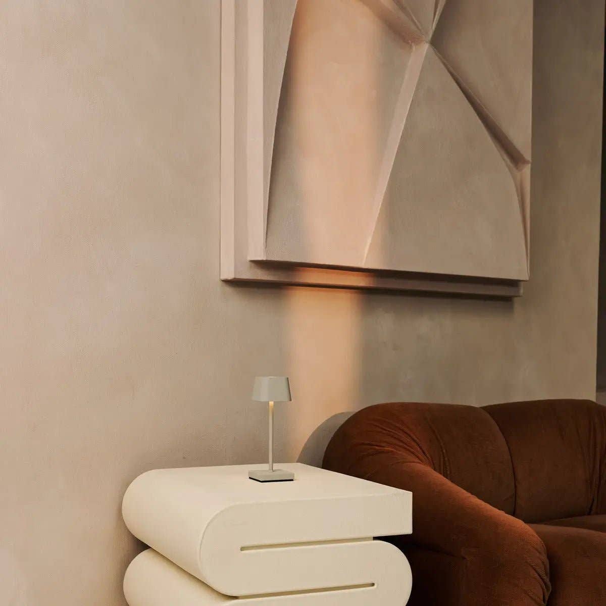 Tavellio - Wholesale Accent/Desk Lamp - Sarphati Mini Shadow Grey Cordless Table Lamp | Rechargeable via Charging Station & 3 Light Modes3