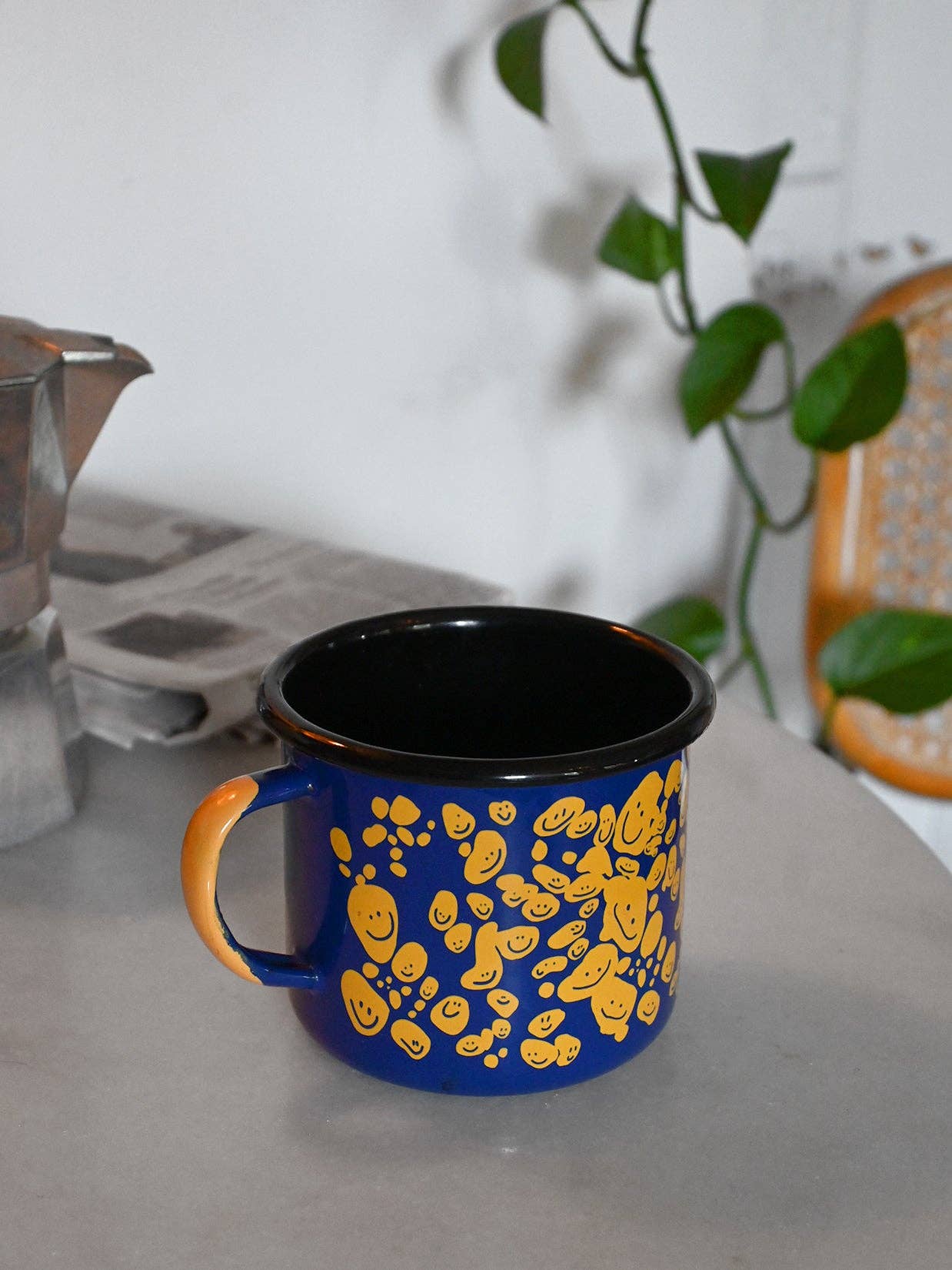 Natali Koromoto - Vente Tasse à café - Mug en émail « Speckled Smileys »3