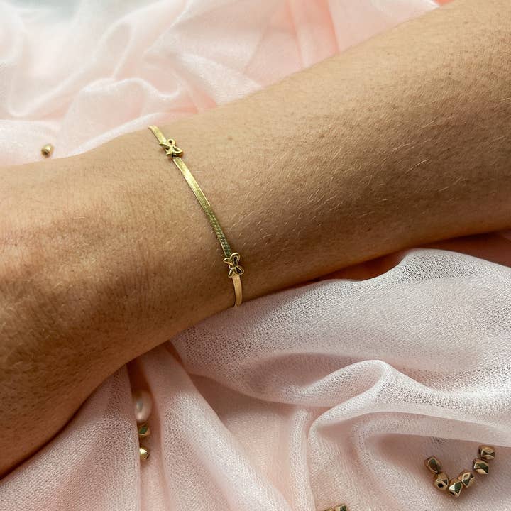 Fiona Grace - Wholesale Link & Chain Bracelet - Mini Bow Accent Snake Chain Bracelet – Gold Plated & Waterproof5