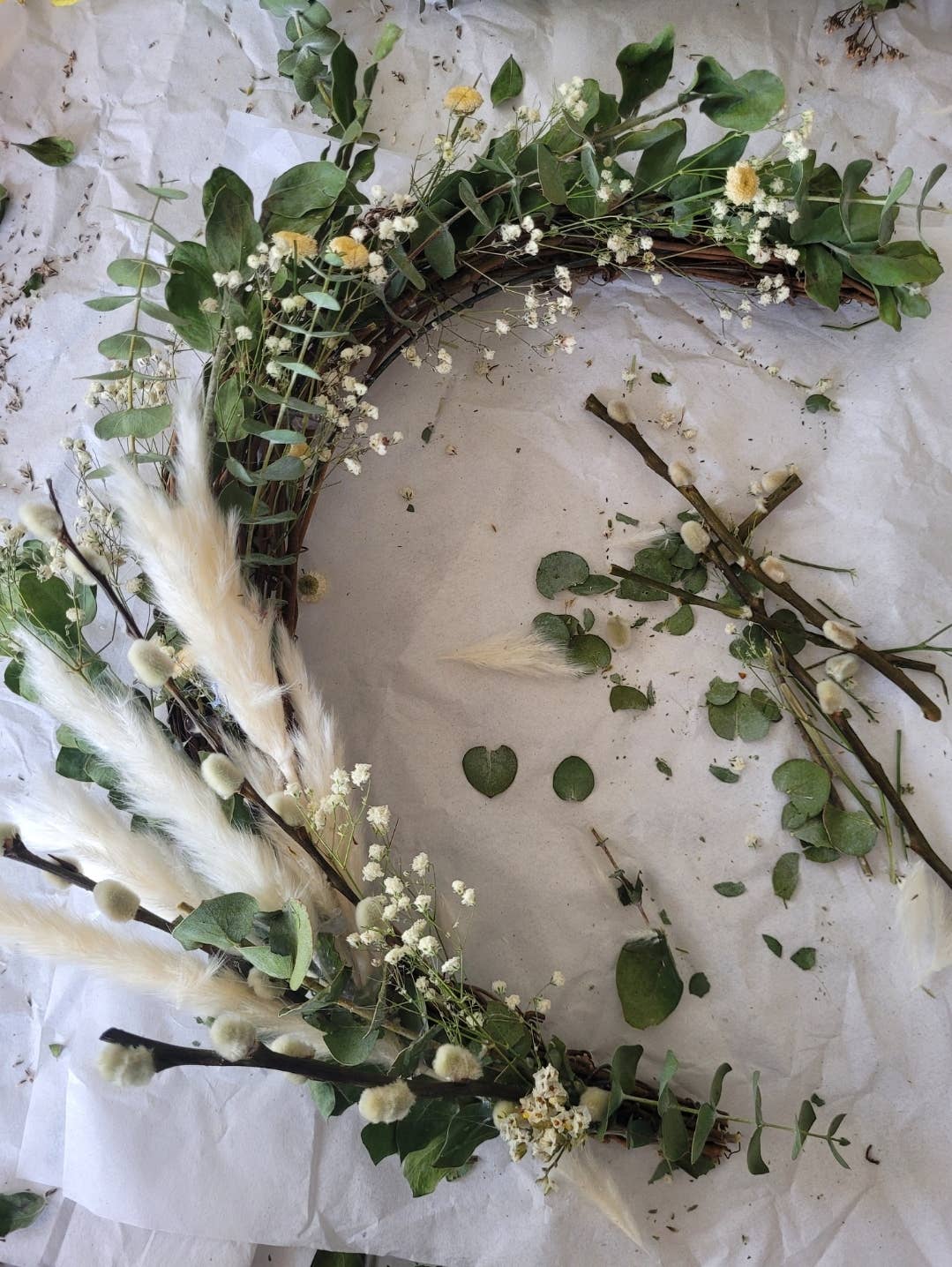 Radiant Angel Candle Co - Wholesale Wreath - Crescent Moon Wreath7