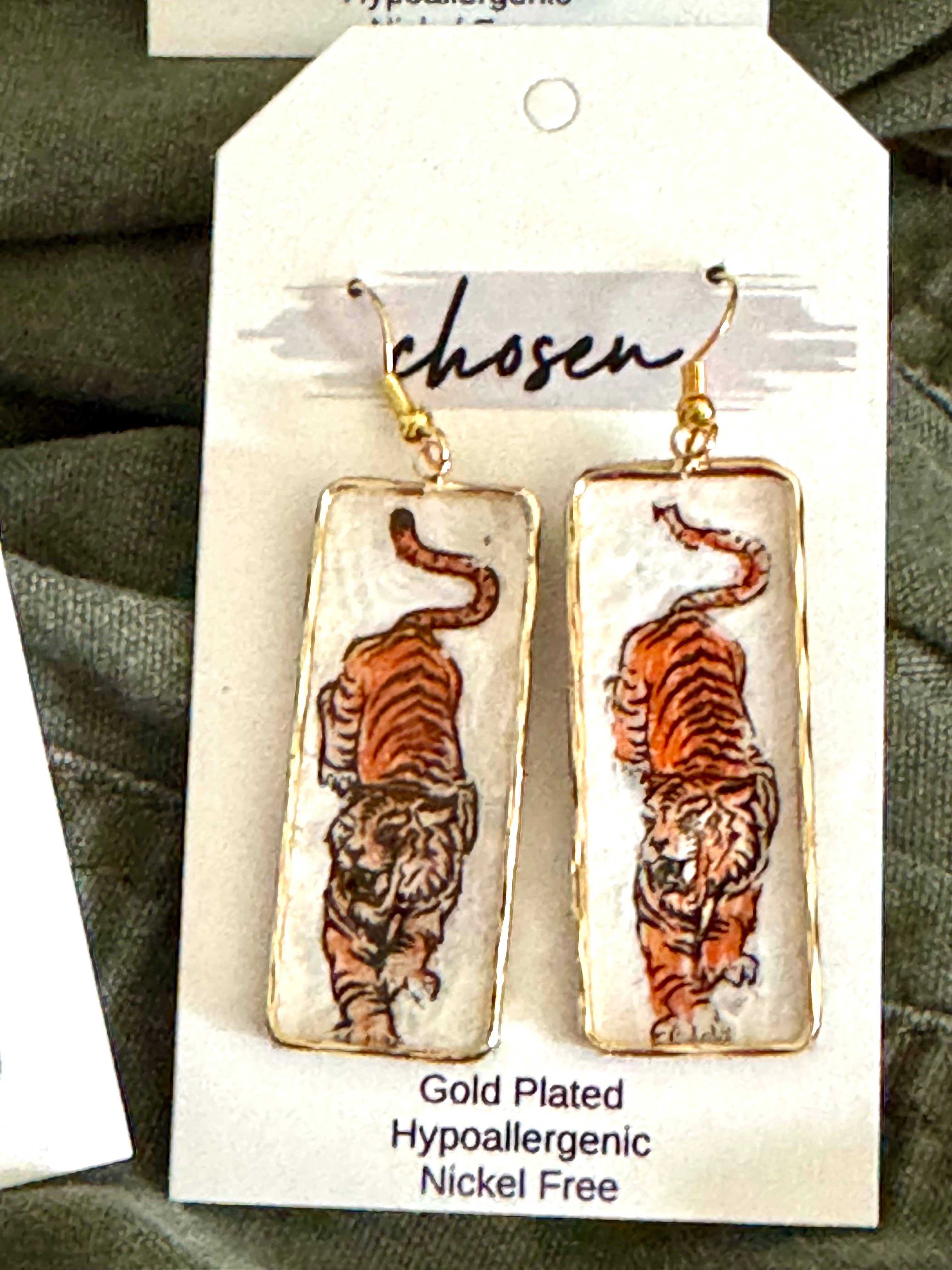 Chosen – Großhandel Ohrhänger – Tiger handbemalte Lederohrringe Spieltag1