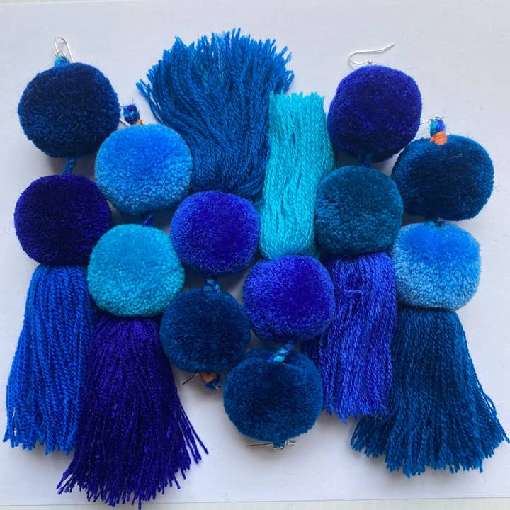 pendientes POMPON sorpresa - BLUES para venta al por mayor de SWIETstuff