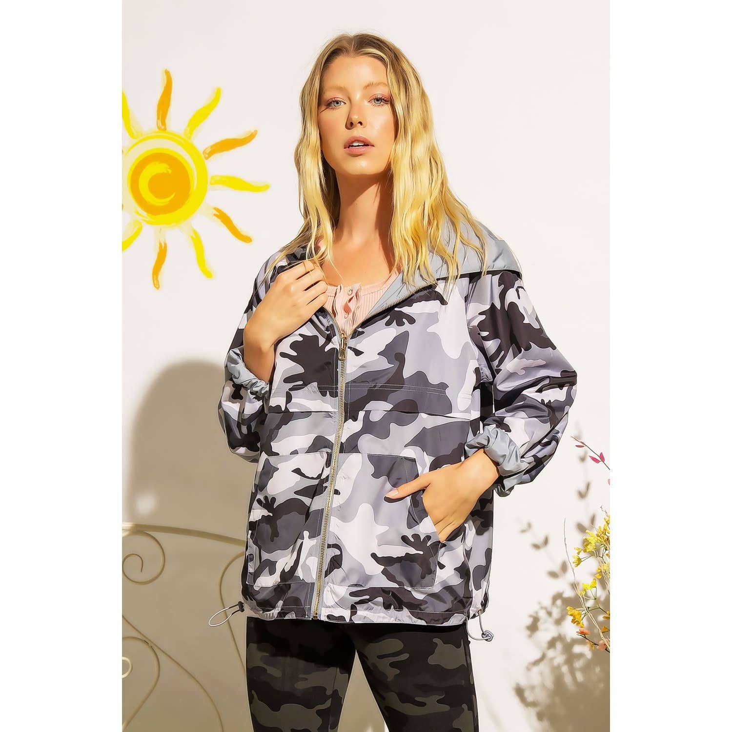 Sweet Generis - Wholesale Windbreaker - Women's - REVERSIBLE CONTRAST PRINT ZIPUP WINDBREAKER HOODIE6