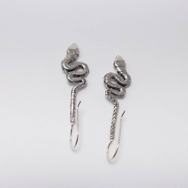 Tenzing Collections - Wholesale Dangle Earrings - Snake Earrings, Golden and Silver7