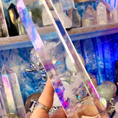 Desarwen - Wholesale Spiritual Stone/Crystal - Altar point obelisk glass crystal sacred geometry 1
