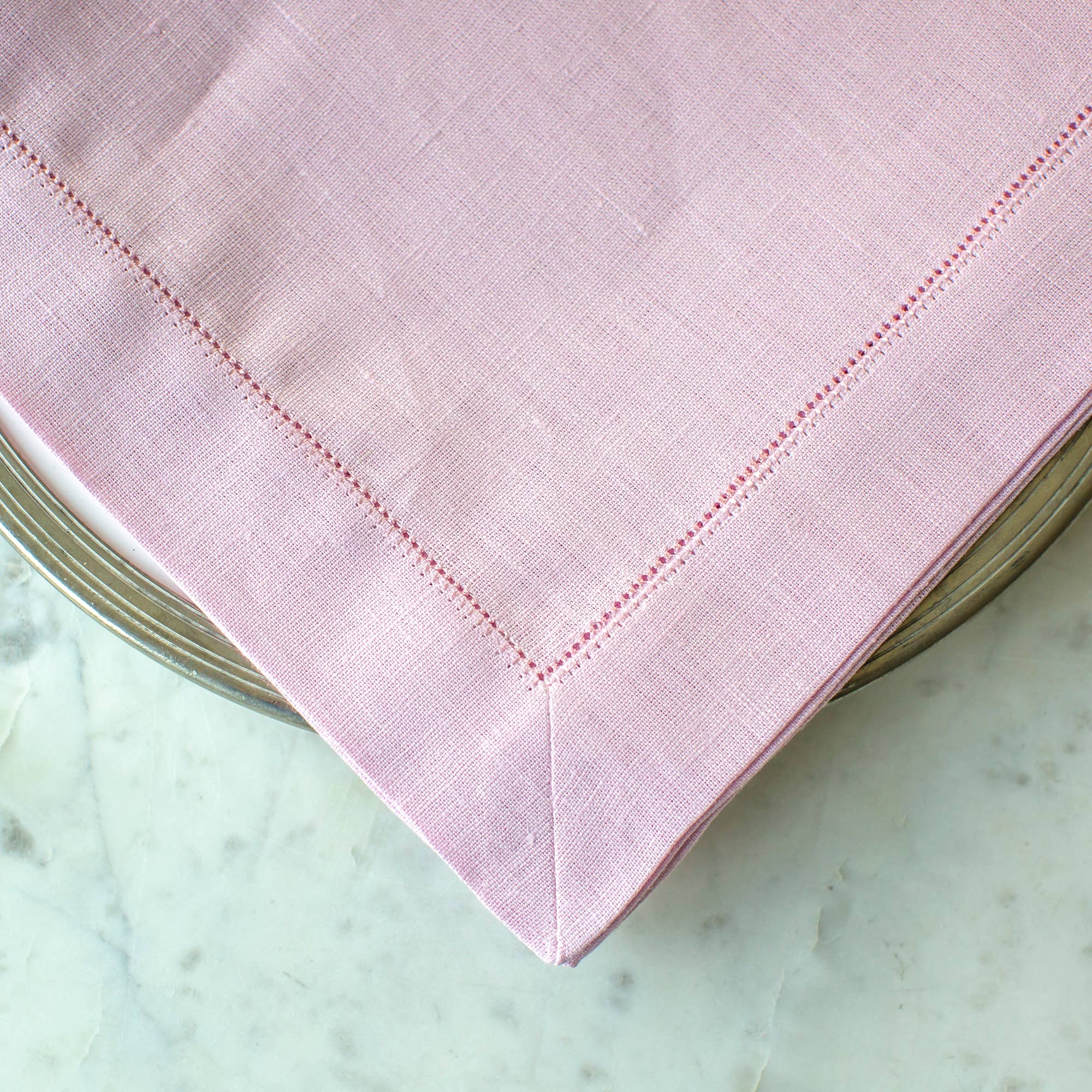 Arte Italica & Crown Linen Designs - Wholesale Dinner & Cloth Napkin - Hemstitch Large Napkin3