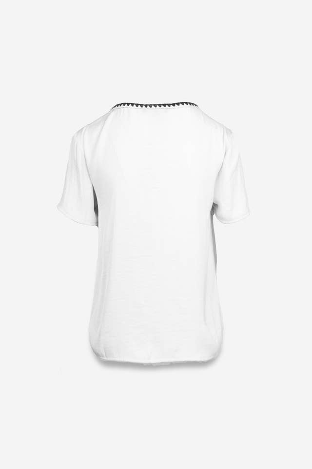 Naked Zebra - Vendita all'ingrosso Camicetta - Donna - Blusa a maniche corte con punto coperta15