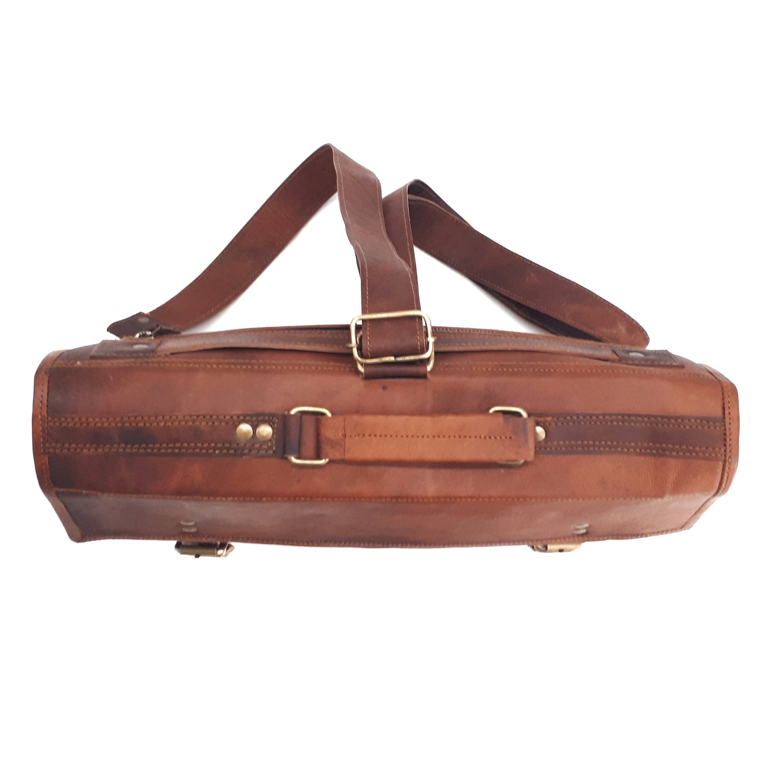 Rust Sydney – wholesale Laptop bag – Unisex – The Big Pommie 16-inch Old School Leather Satchel Bag7